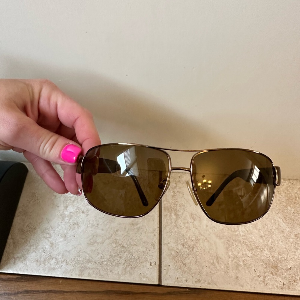 Prada sunglasses! - Picture 2 of 4